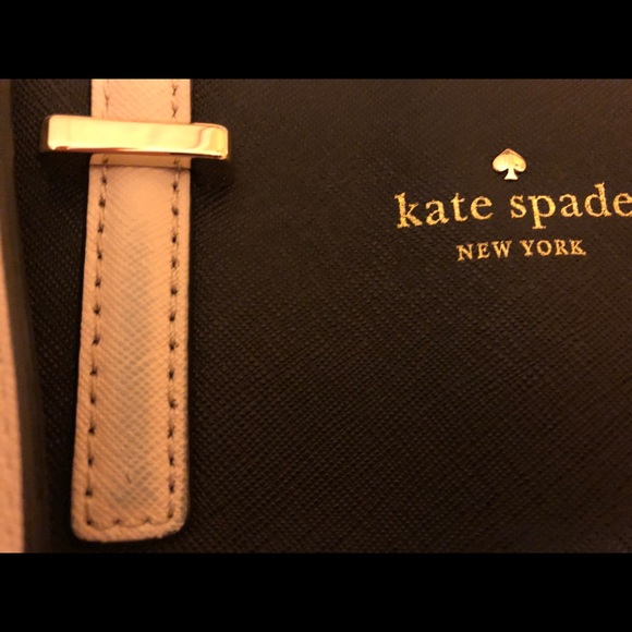Kate Spade Crossbody - Picture 3 of 6